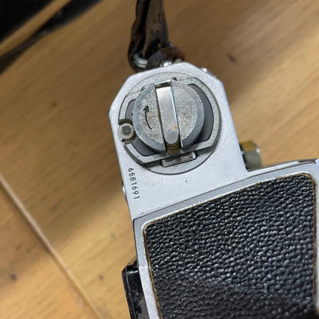 Nikon F アイレベル シルバー ボディ フィルムカメラ 658万番台