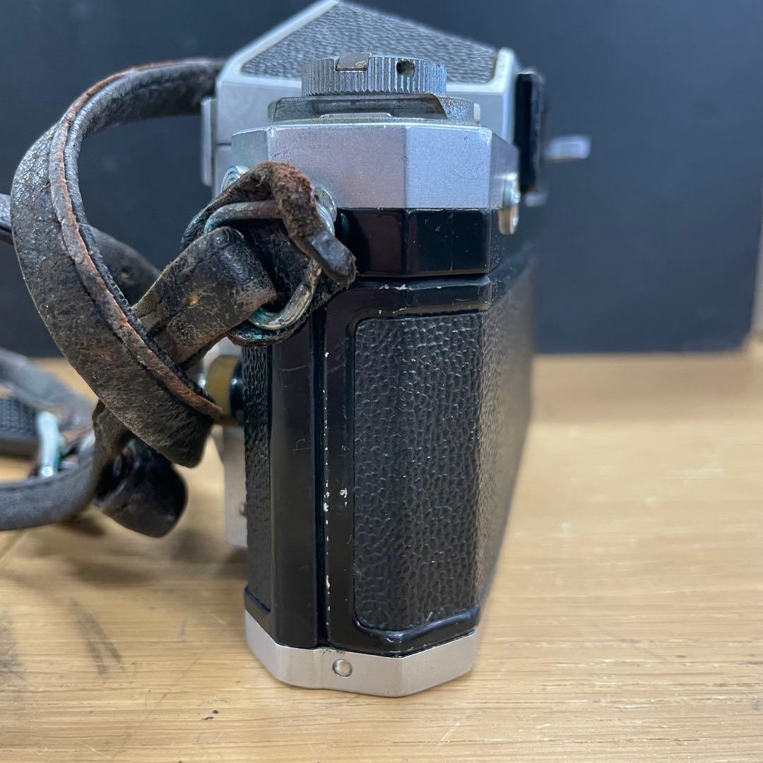 Nikon F アイレベル シルバー ボディ フィルムカメラ 658万番台