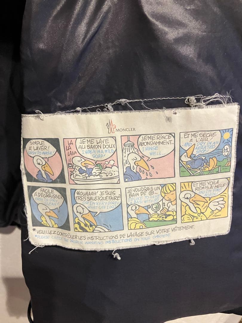 期間限定　値引き（1/25まで）Moncler ネイビー ダウンジャケット