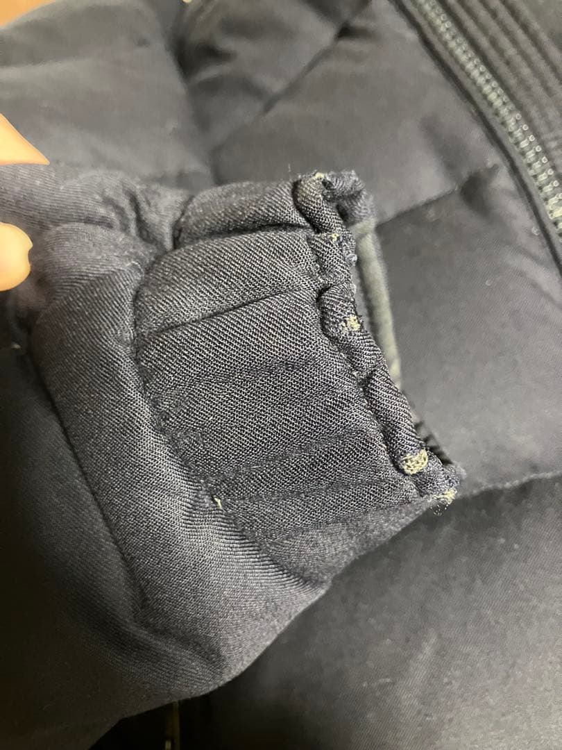 期間限定　値引き（1/25まで）Moncler ネイビー ダウンジャケット