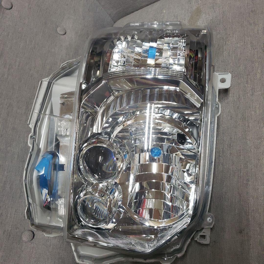ハイエース LED ヘッドライト