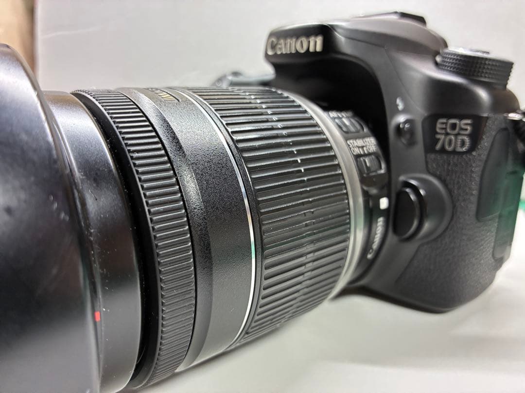 canon70d 18-200レンズ付き　予備バッテリー有り