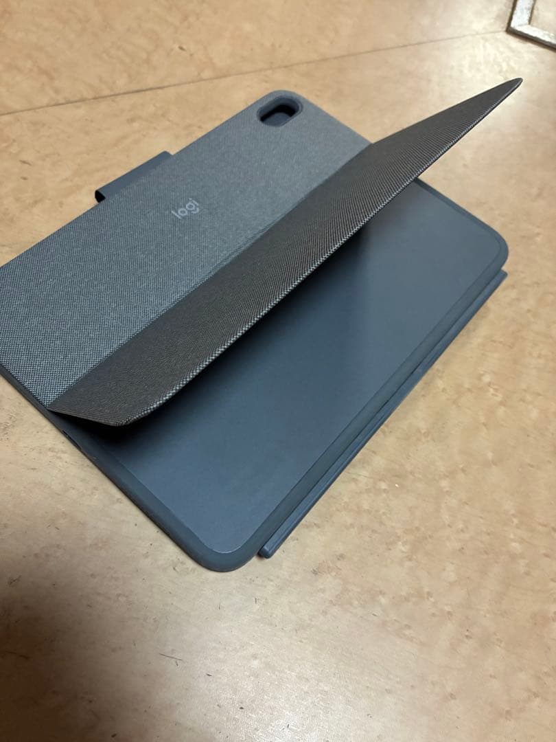 【美品】Logicool Combo Touch（第10世代用iPad用カバー）