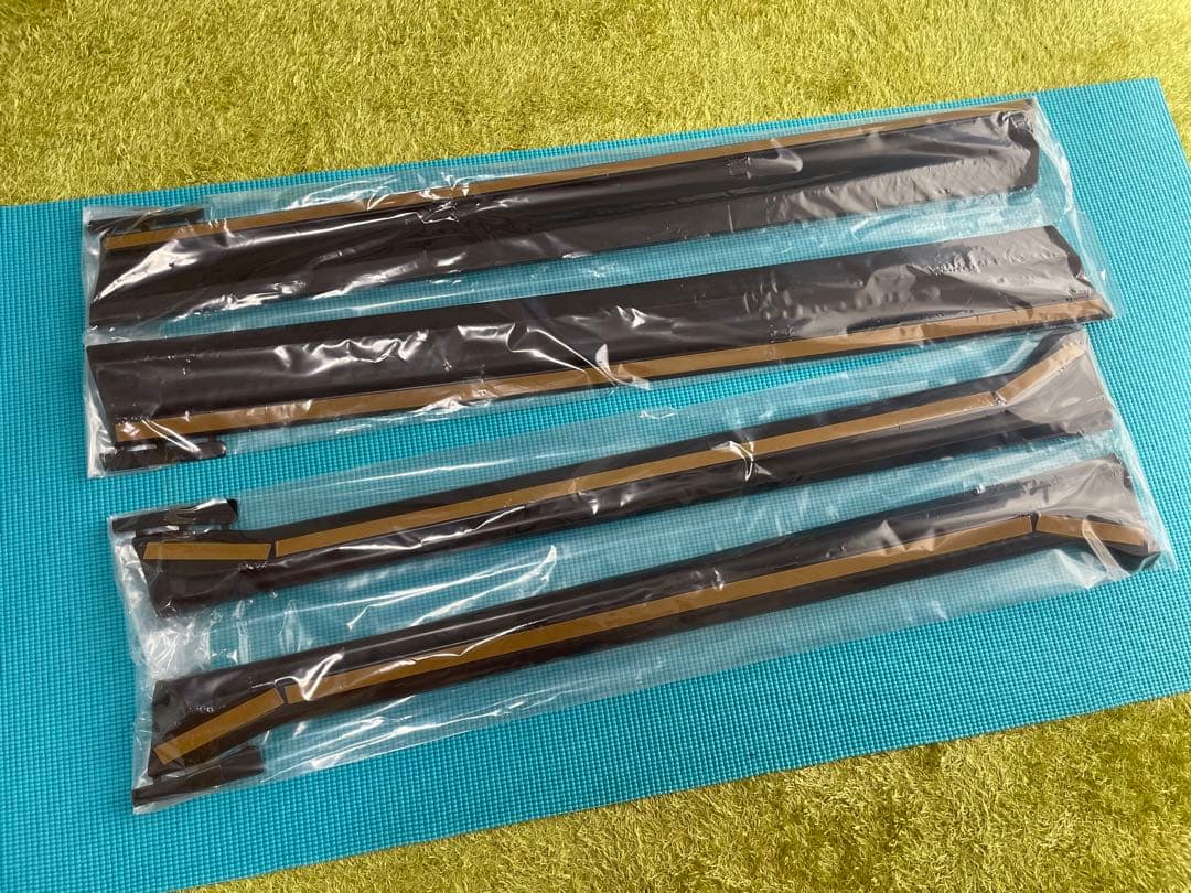 ！！今だけ値下げ！！170シエンタ　モデリスタサイドスカート素地