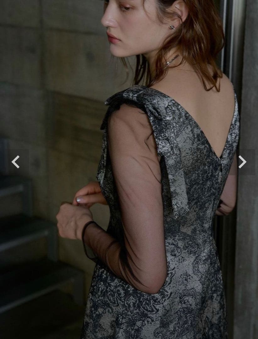 【新品未使用】LE’RURE ショルダーリボンジャガードドレス