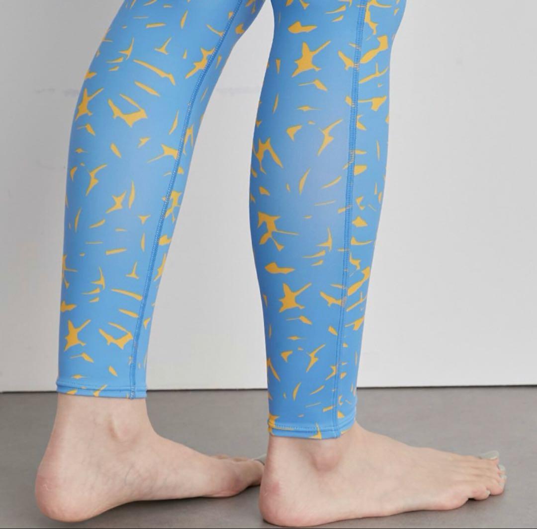 emmiyoga エミヨガ ボタニカルアートプリントレギンス