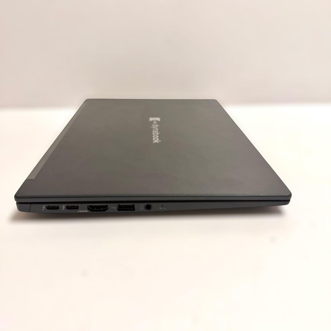 美品 dynabook G83/HV 2022年製 バッテリー最大容量86%