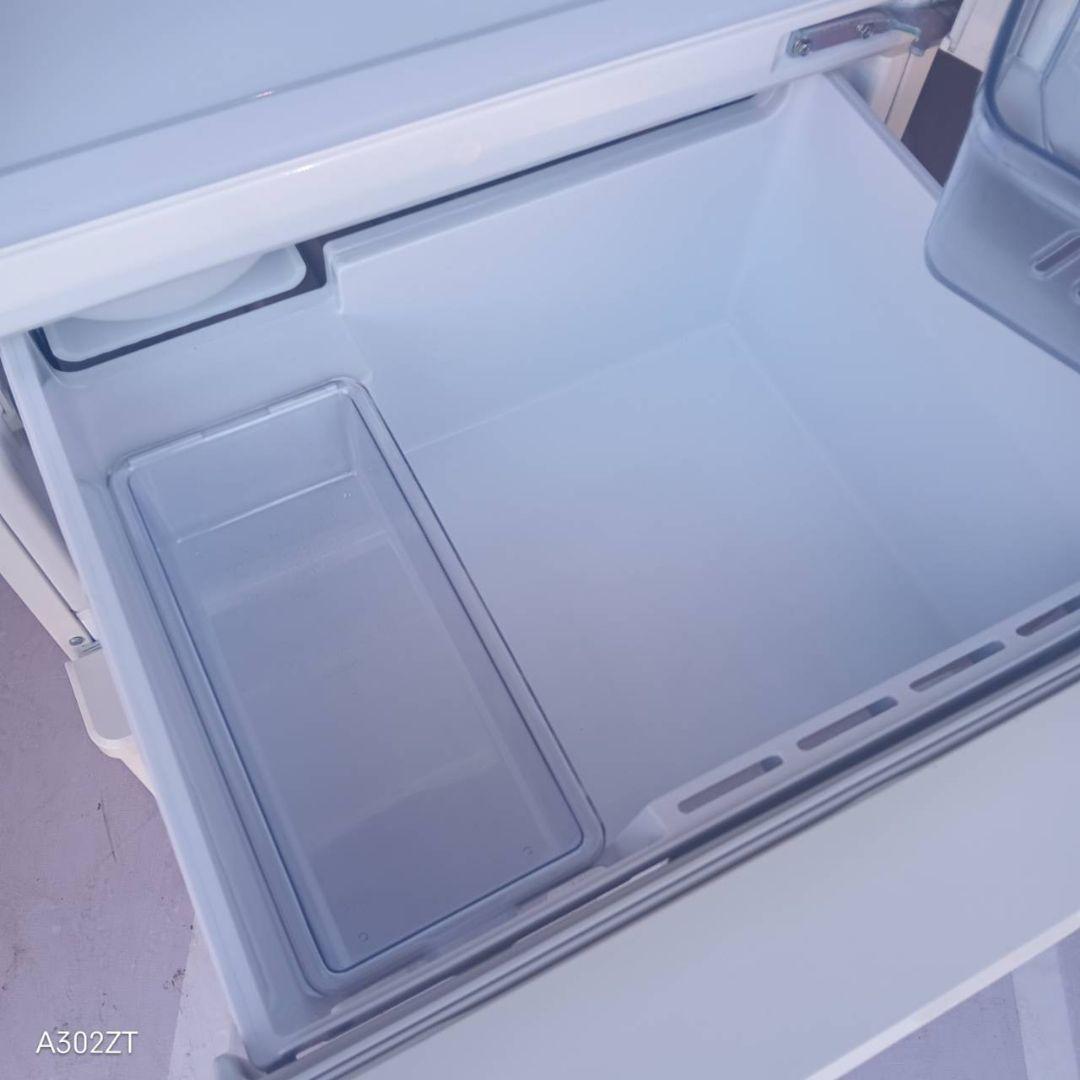 C073 送料設置無料　アクア　人気モデル　大型冷蔵庫　272L