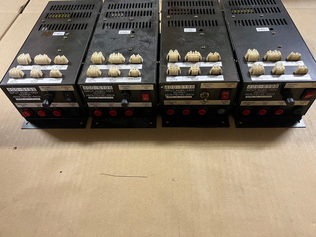 セガ電源　アストロシティ用などジャンク８本