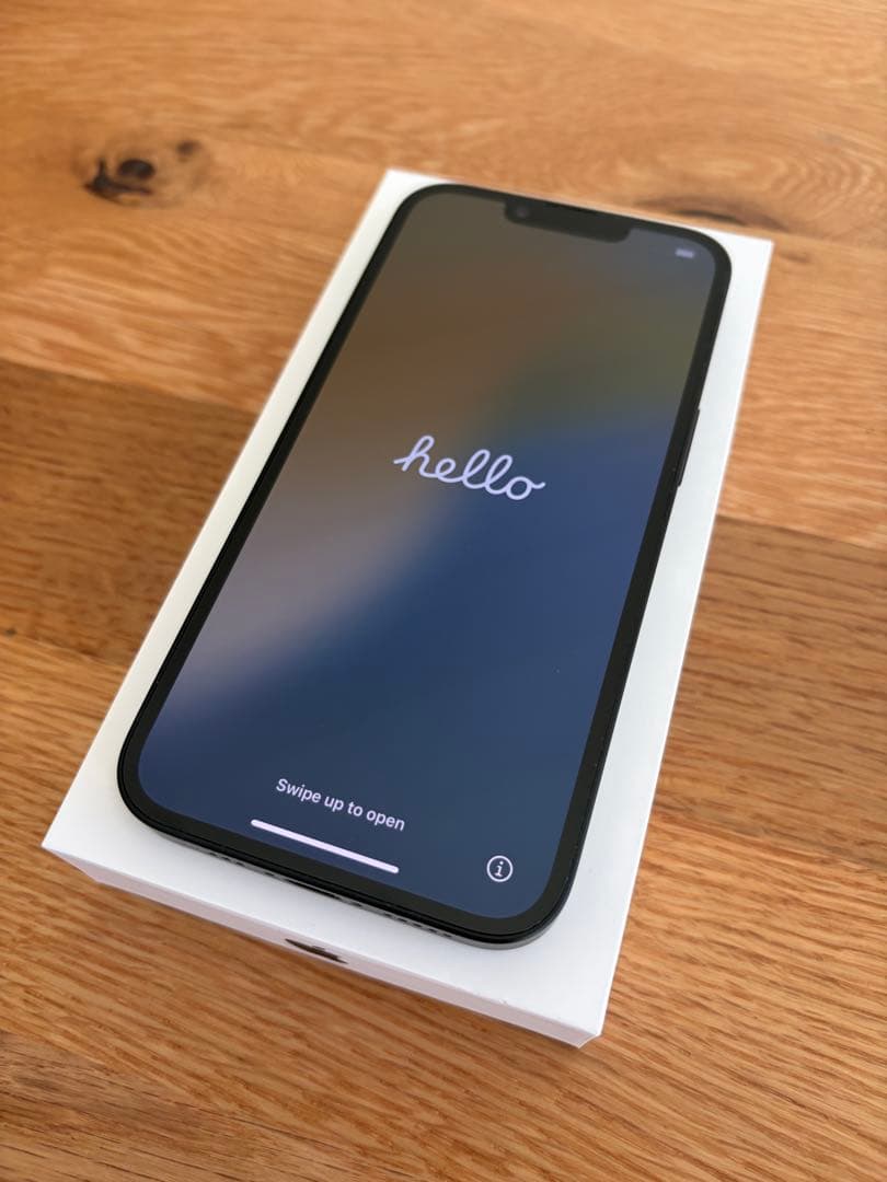 【超美品】Apple iPhone 16e 256G ブラック 本体 箱付き