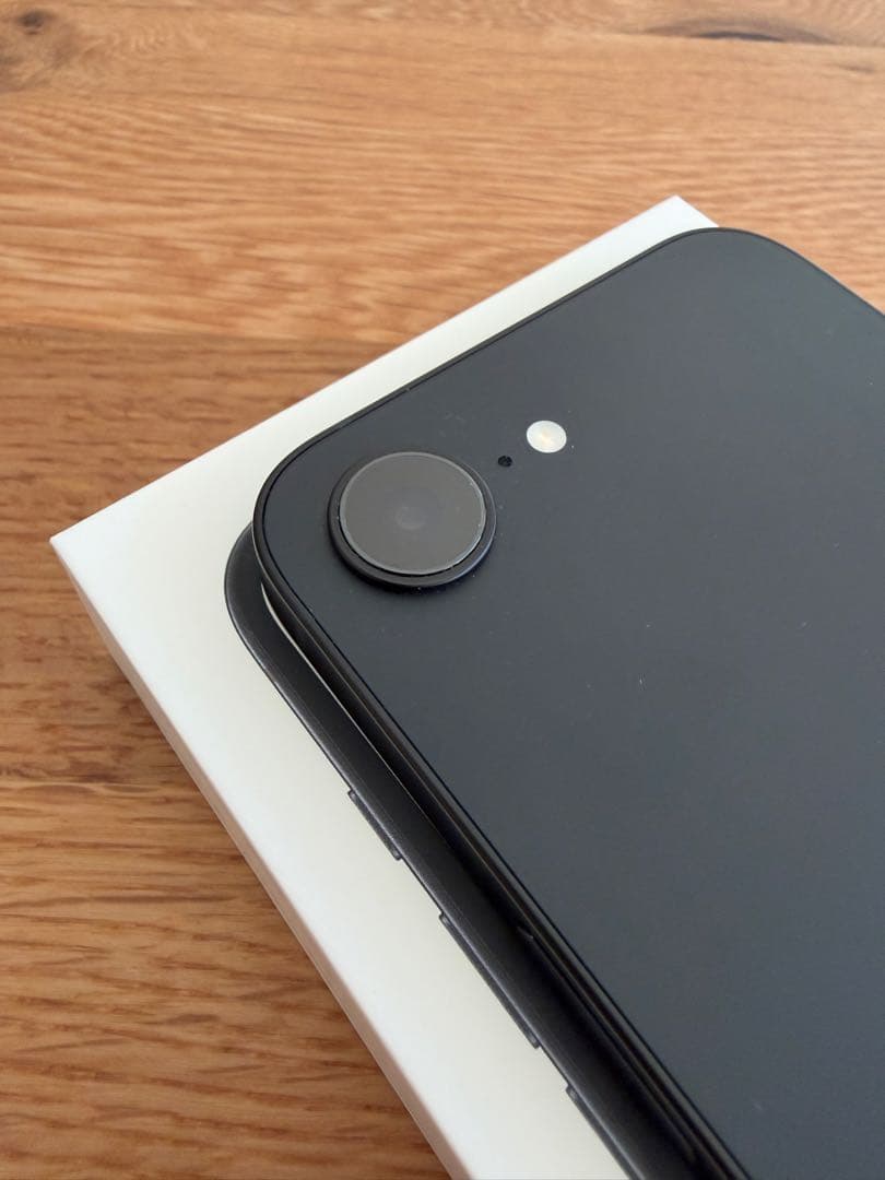 【超美品】Apple iPhone 16e 256G ブラック 本体 箱付き