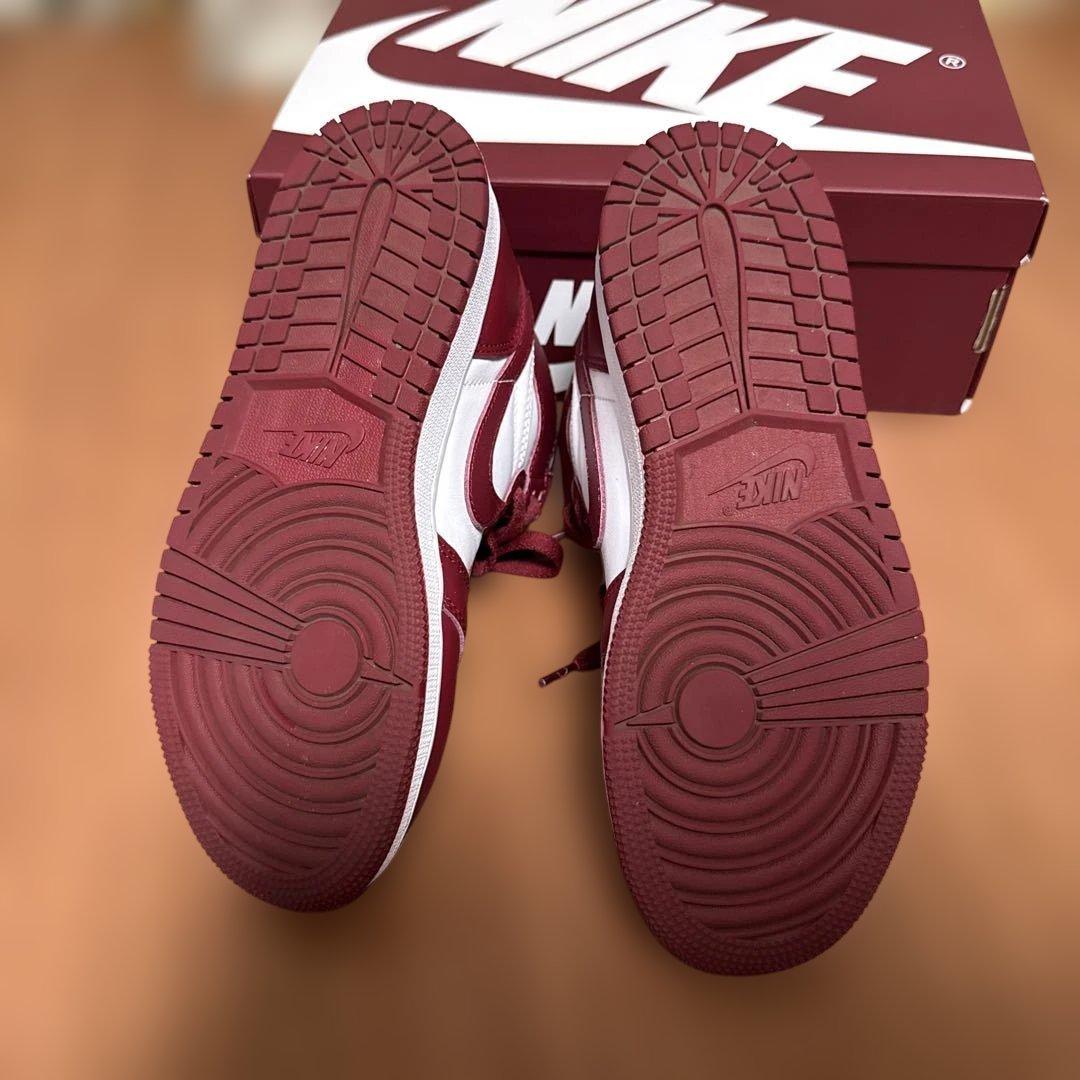 ［値下げ］NIKE AIR JORDAN1 RETRO