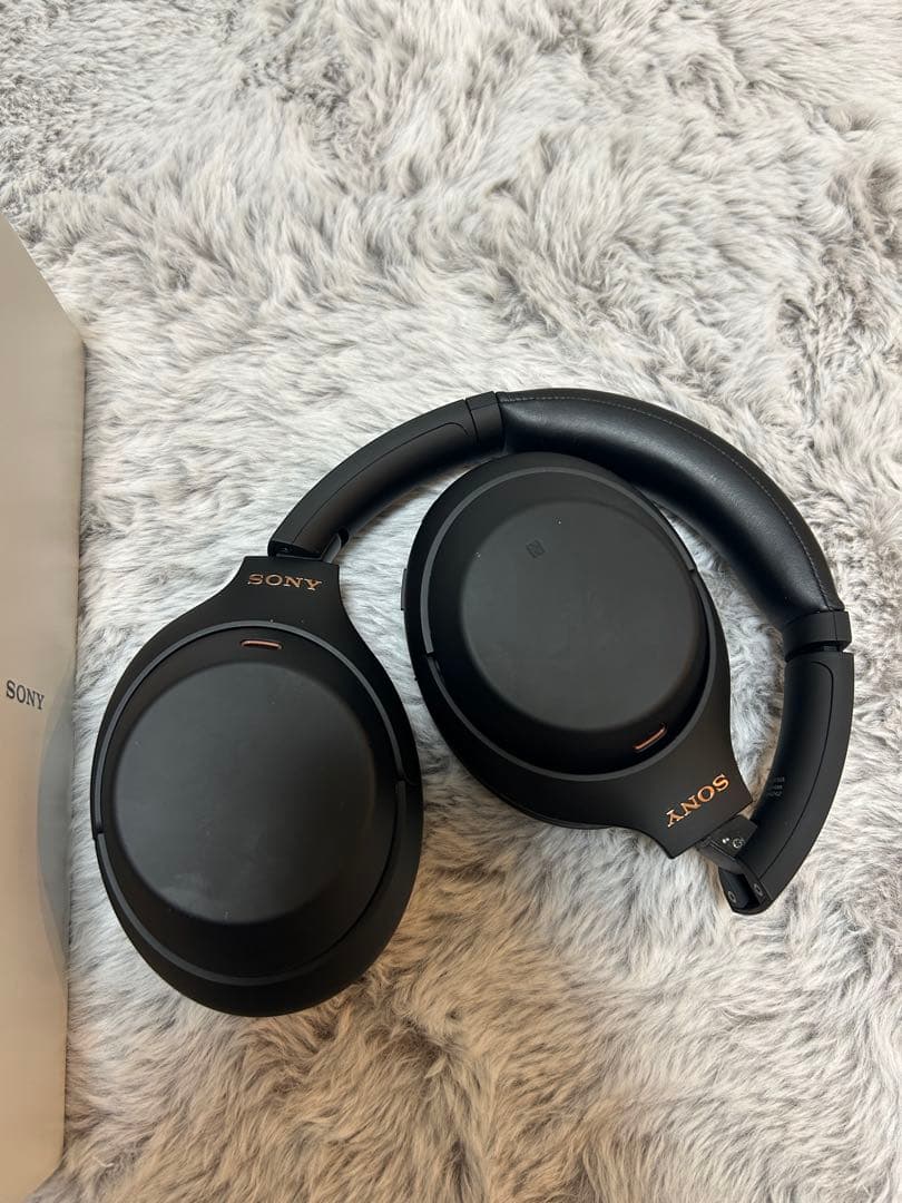 SONY ワイヤレスヘッドホン ブラック　WH-1000xm4 ケースあり