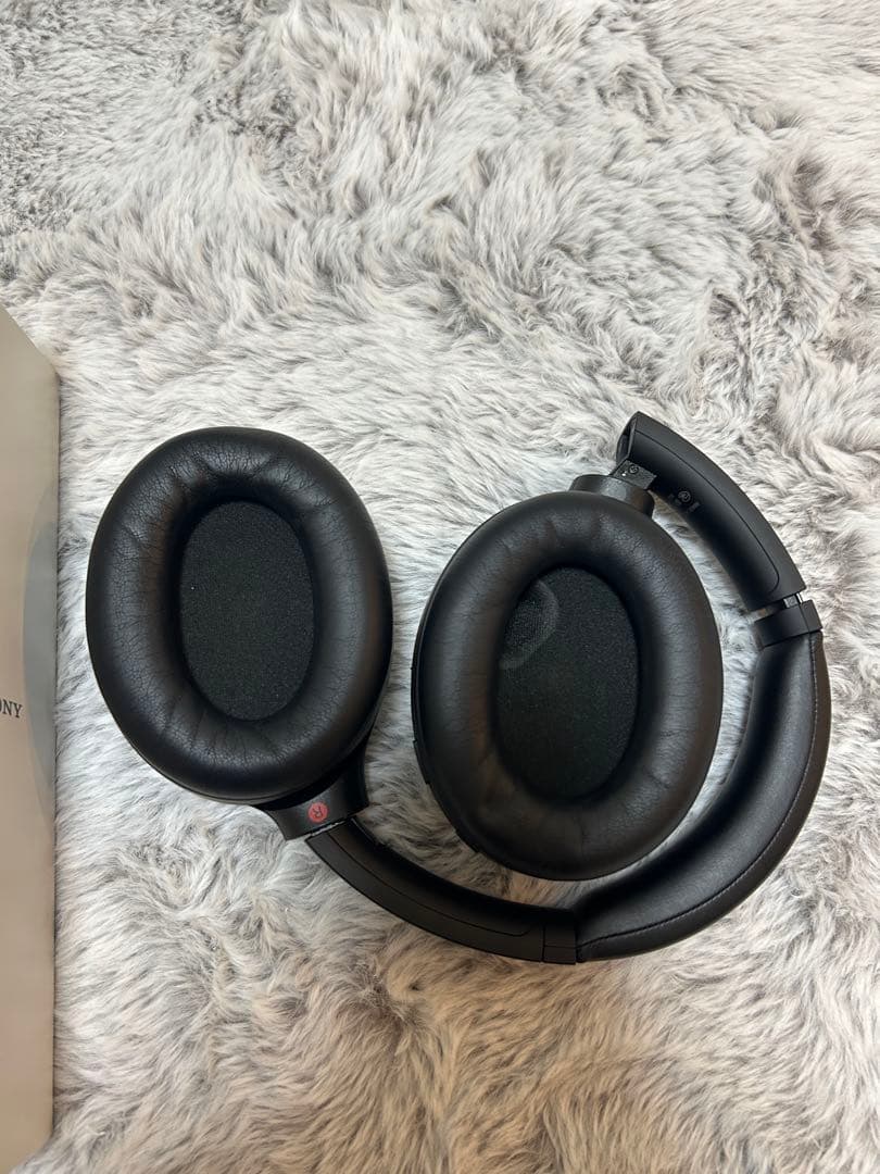 SONY ワイヤレスヘッドホン ブラック　WH-1000xm4 ケースあり