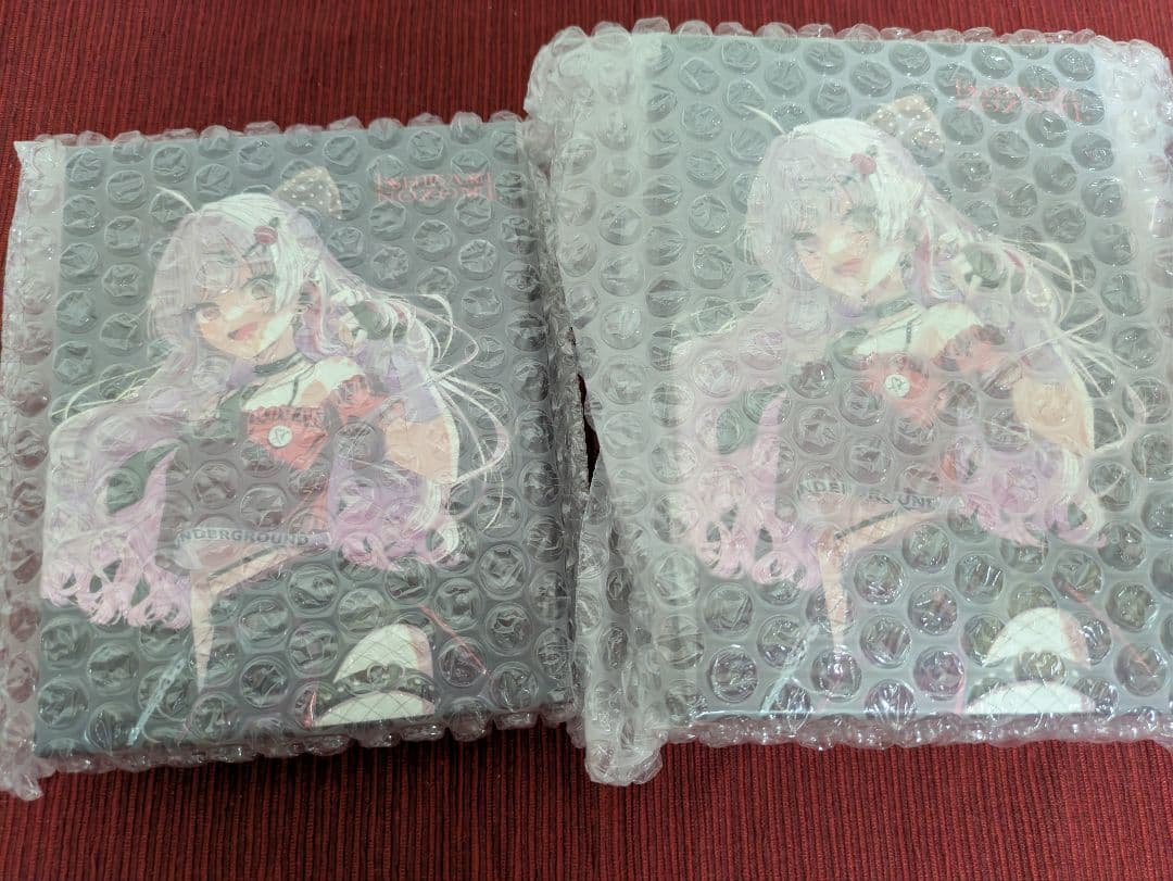 石神のぞみ　ワイヤレスイヤホン　ワイヤレス充電器　新品未開封