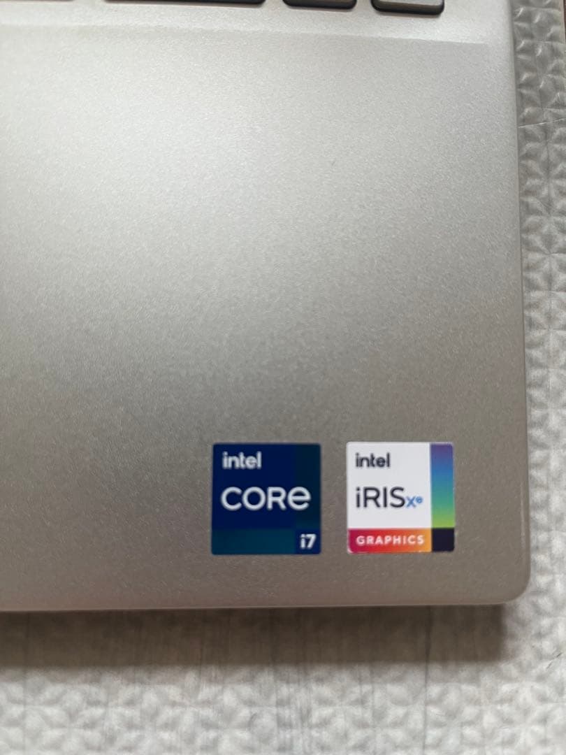 Dell Inspiron 5502 i7 16GB 1TB SSD マウス付