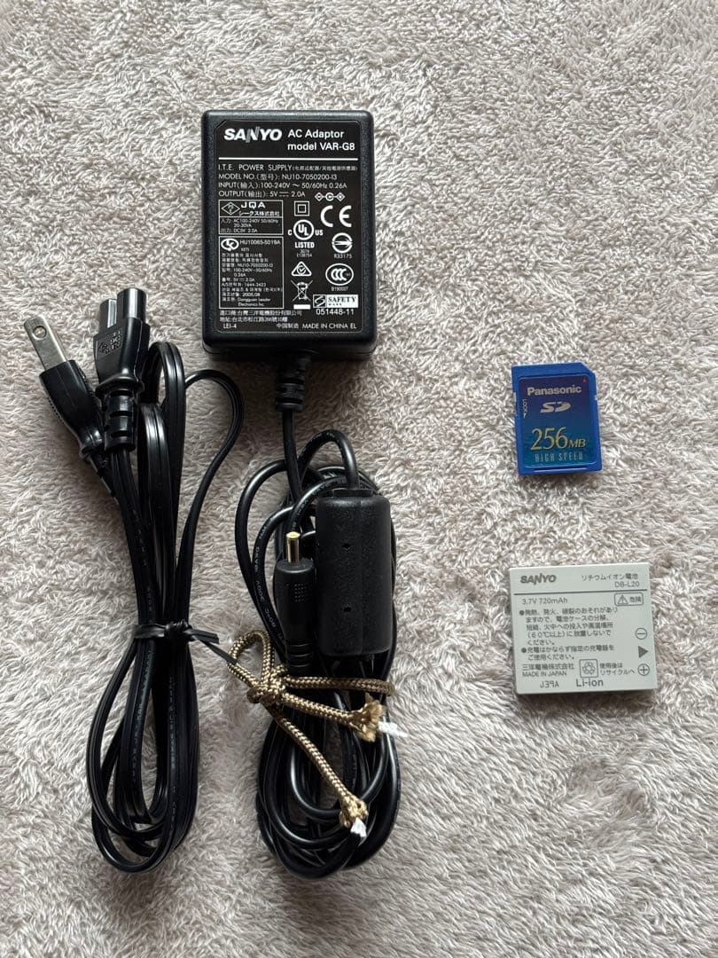 【希少】【極美品】【動作確認済】【日本製】SANYO Xacti DSC-E6