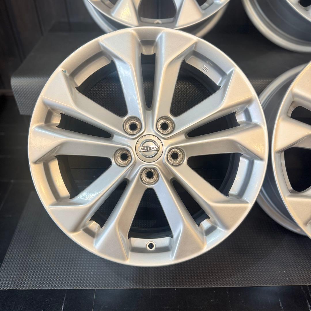 美品！NISSAN純正　エクストレイルT32　17インチホイール　4本！