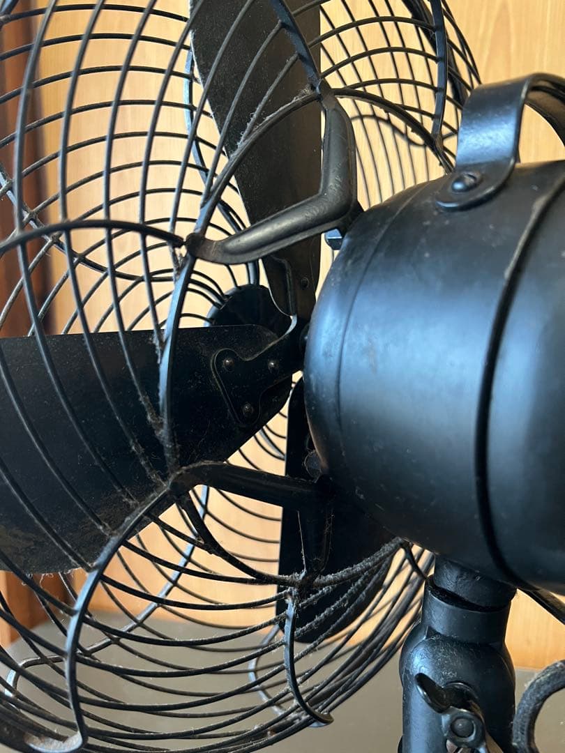 扇風機 芝浦製作所　昭和風　クラシック 黒　ヴィンテージ　レトロ