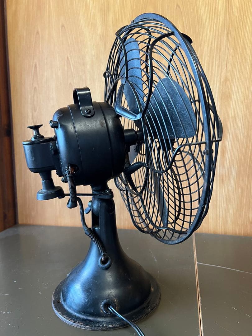 扇風機 芝浦製作所　昭和風　クラシック 黒　ヴィンテージ　レトロ
