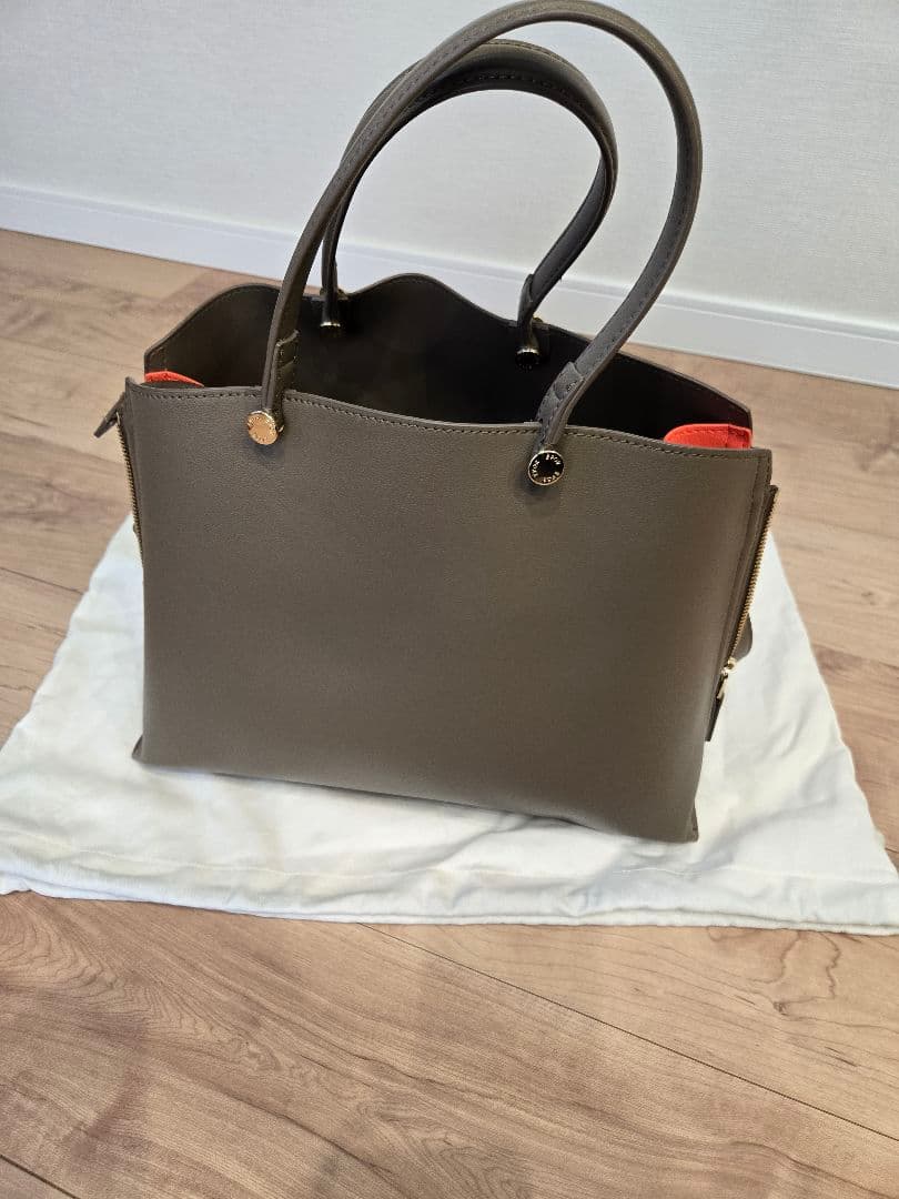 ロペエポール　Yバック　Medium