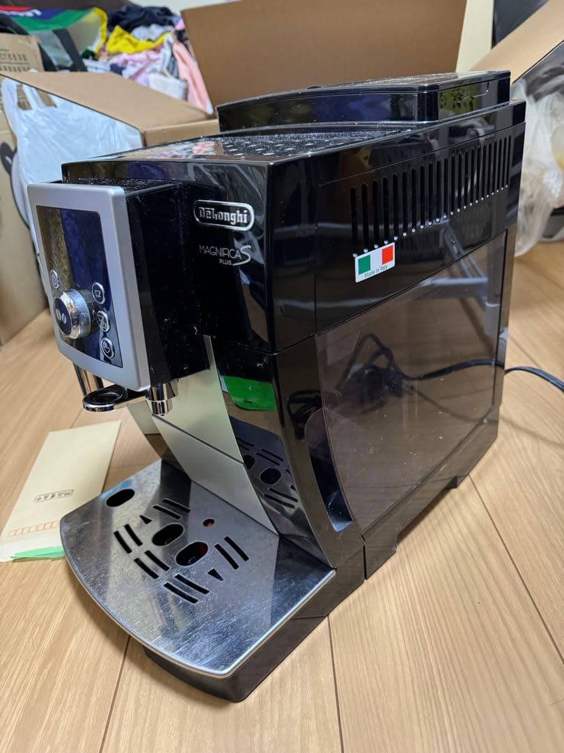 ひ*た様 デロンギ　マグフィニカS プラス　ECAM23210