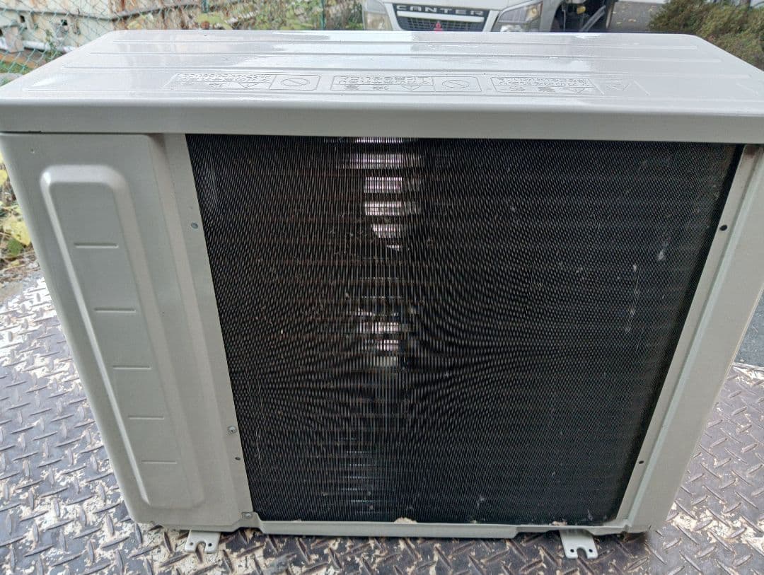 ダイキン・ストリーマ・ルームエアコン・F223ATES-W・2023年製・6畳用