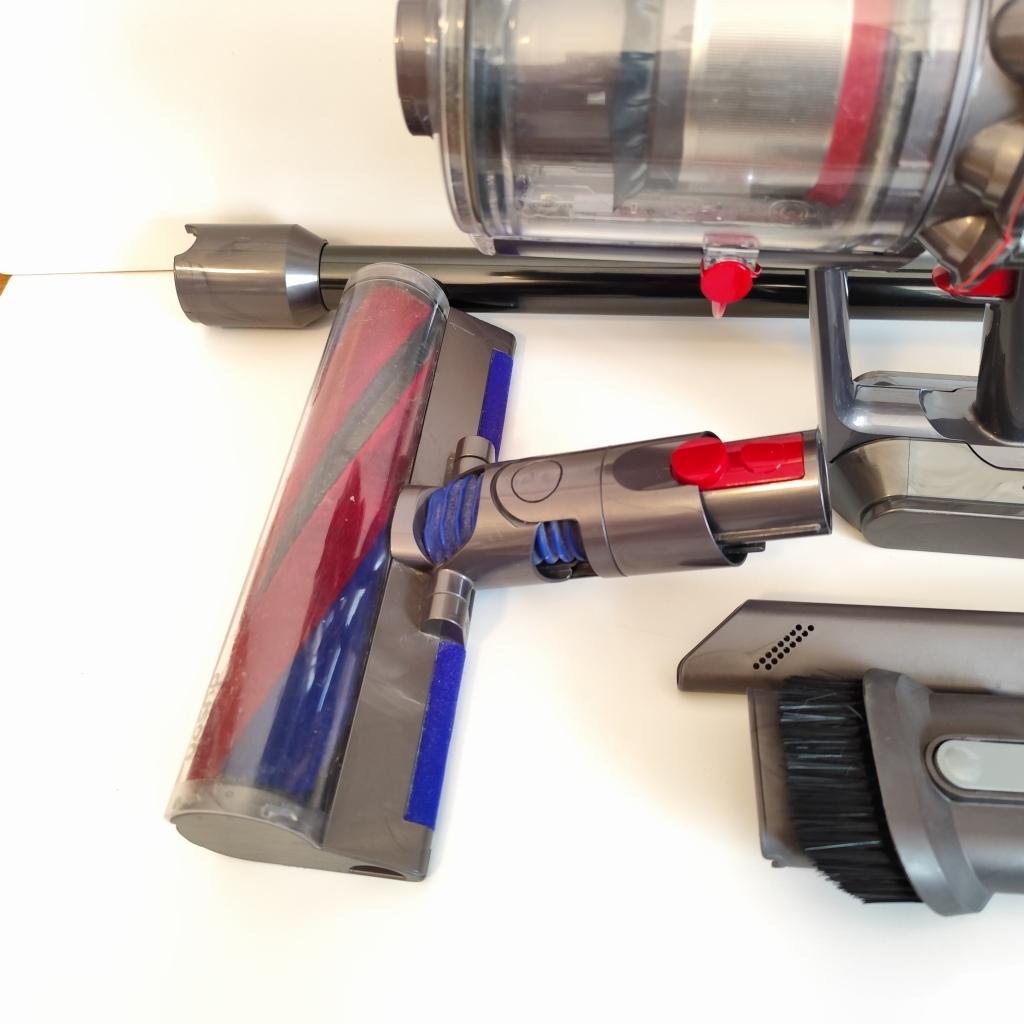 すぐ使える　Dyson SV18　掃除機 一式セット【動作確認済】　No187