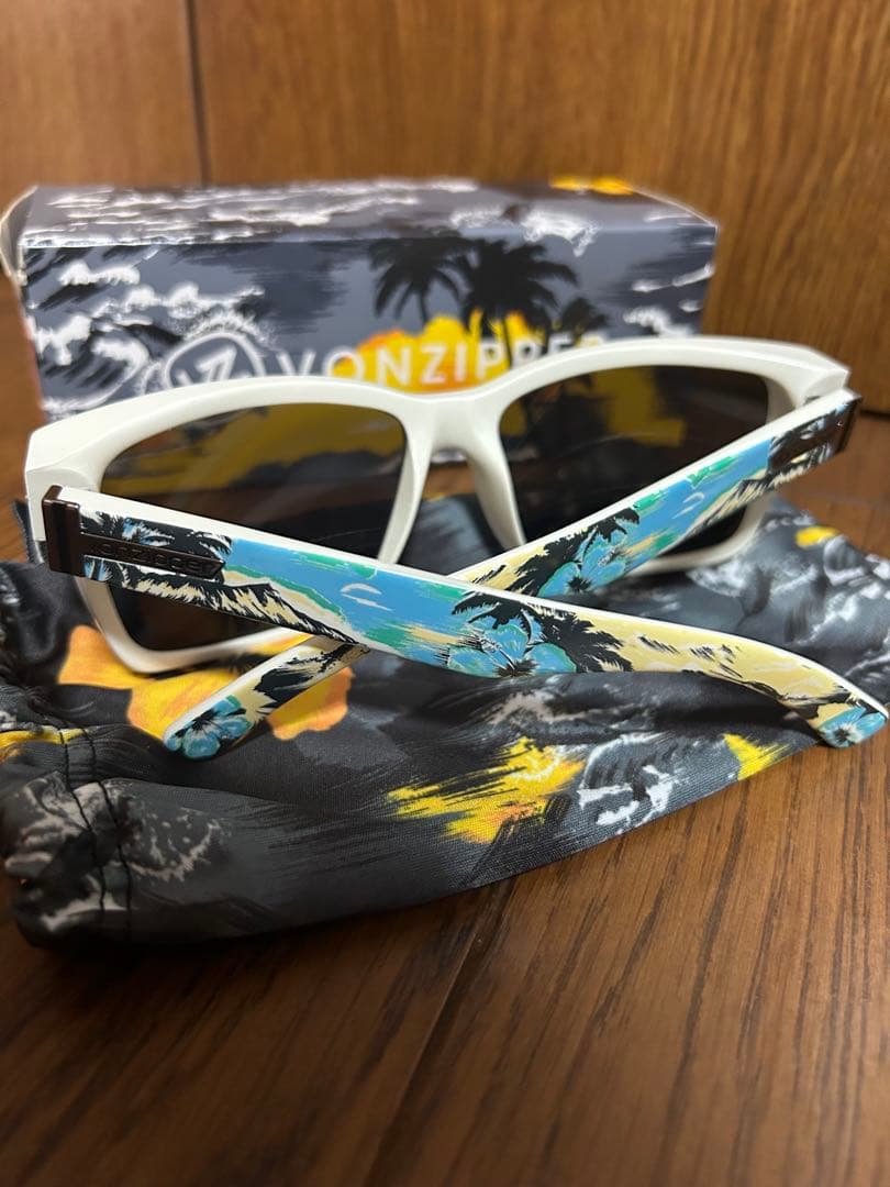 VONZIPPER ハワイアンプリント サングラス