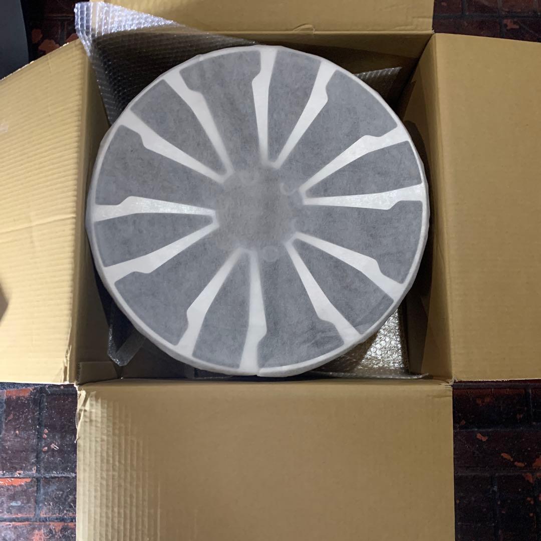 トヨタプラド　TZG 純正　未使用19インチホイール 送料込み　1本