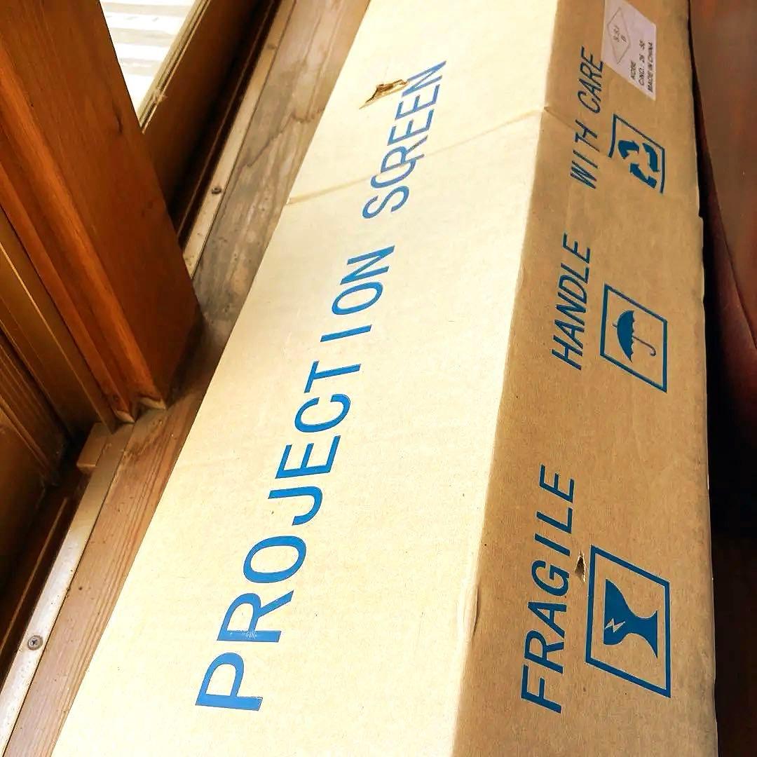 プロジェクタースクリーン三脚式105型