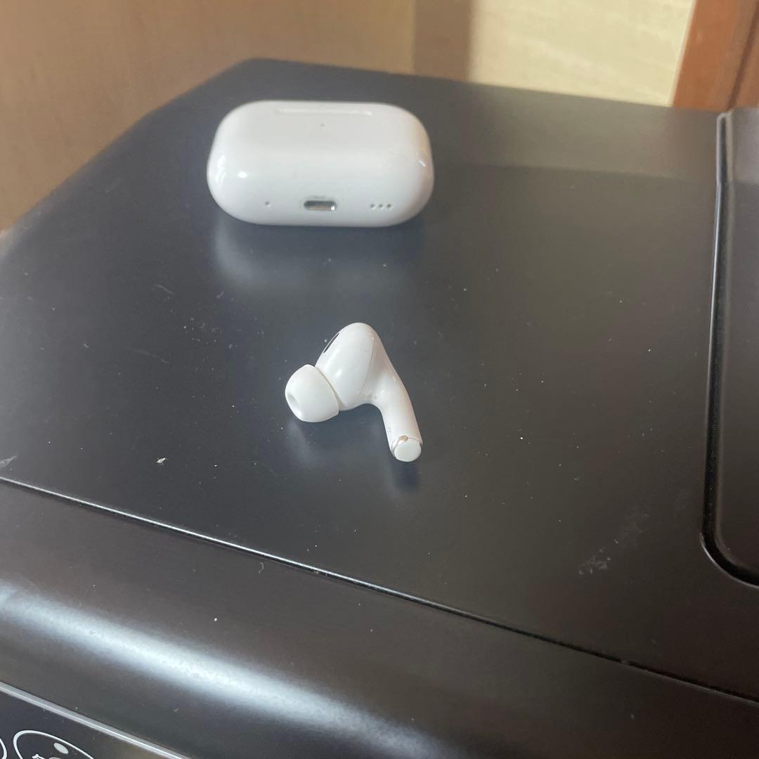 AirPods本体 右耳のみ