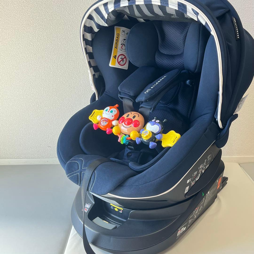 【極美品】エールベベ クルット5Oui チャイルドシート　アンパンマンおもちゃ付