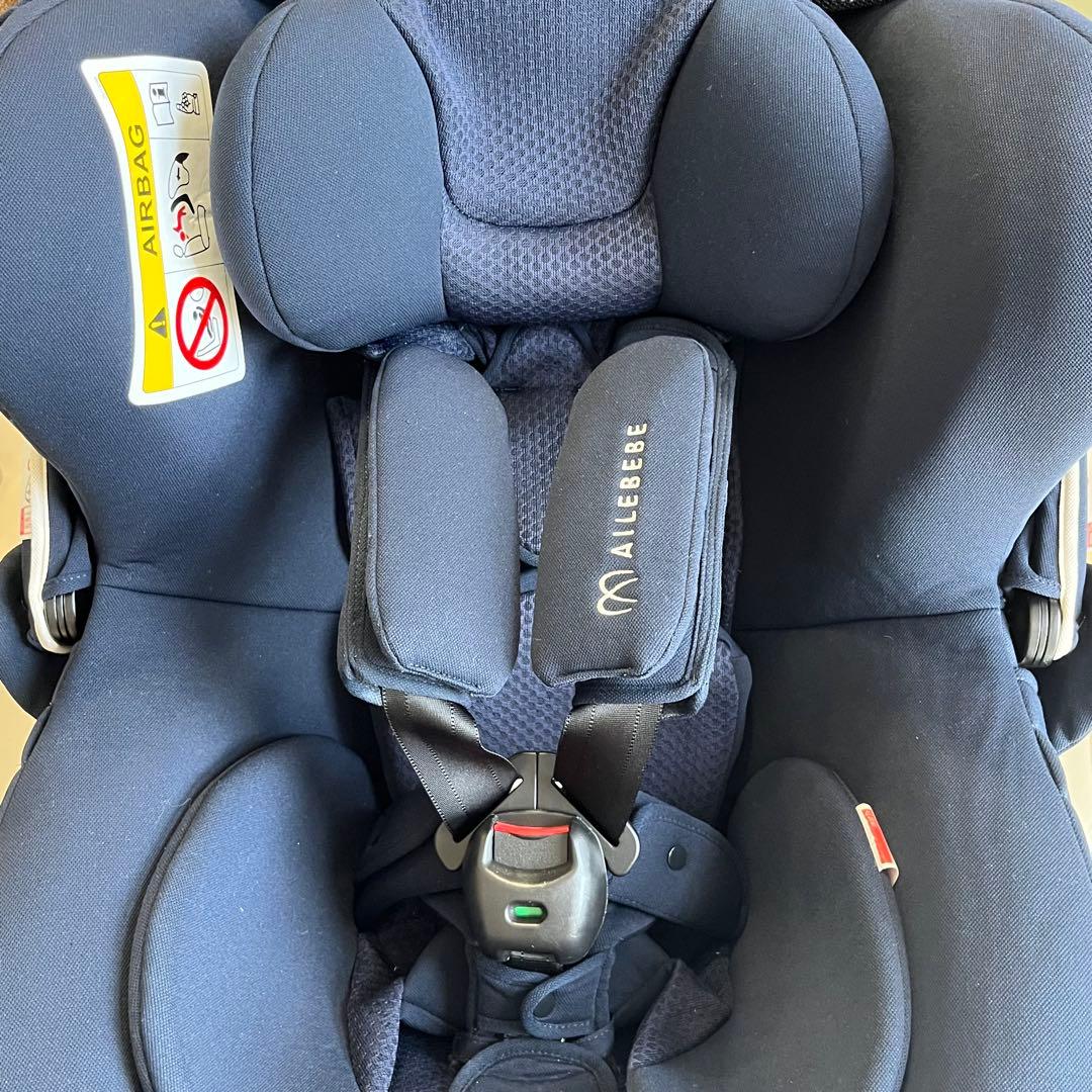 【極美品】エールベベ クルット5Oui チャイルドシート　アンパンマンおもちゃ付