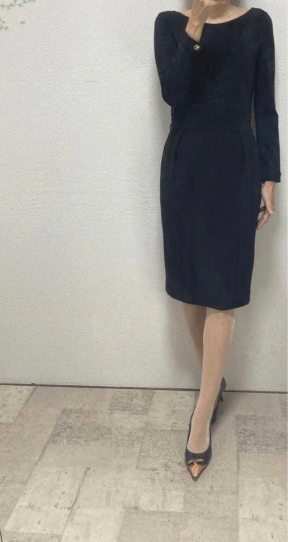 グッチ GUCCI ジャージーワンピ S ブラック パーティー 背中開き　ロゴ釦