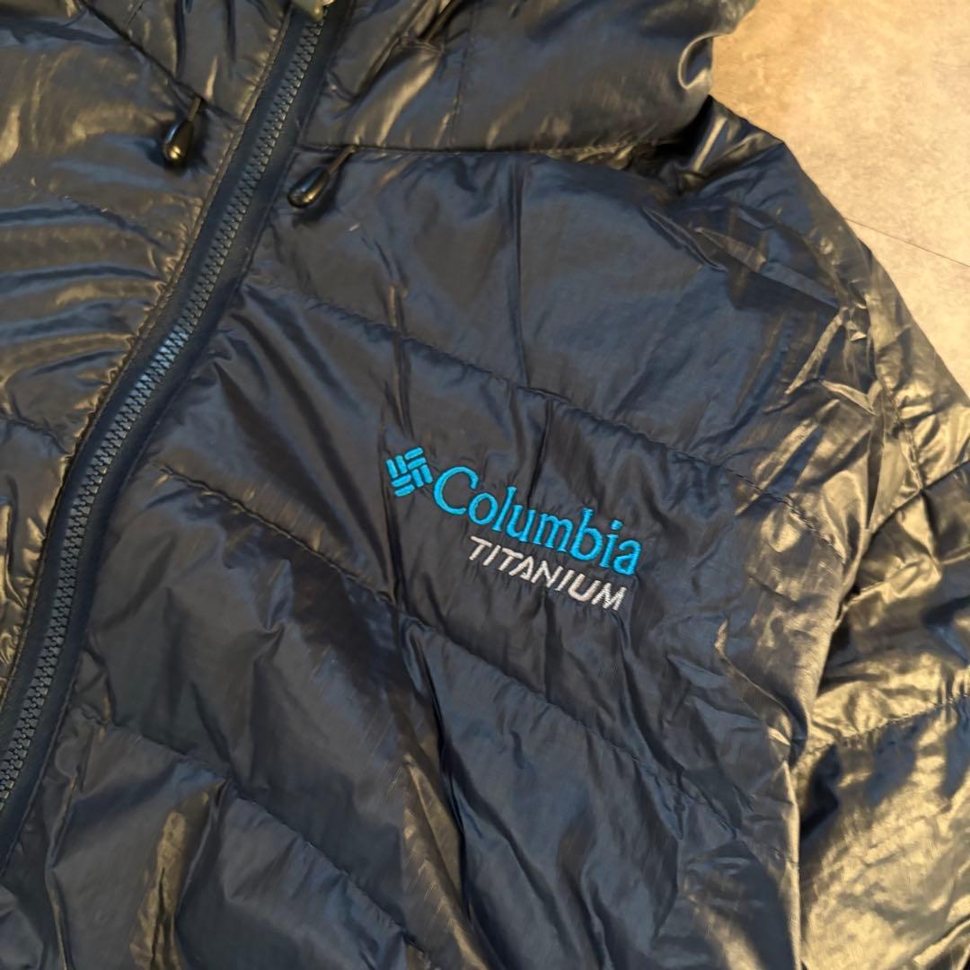 【大人気❗️】テック系！columbia マウンテンパーカー　ダウン　ネイビー　S