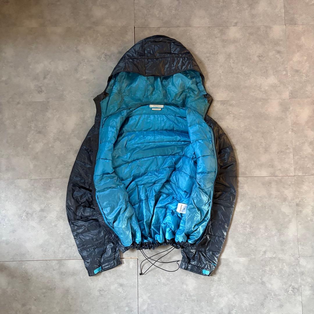 【大人気❗️】テック系！columbia マウンテンパーカー　ダウン　ネイビー　S