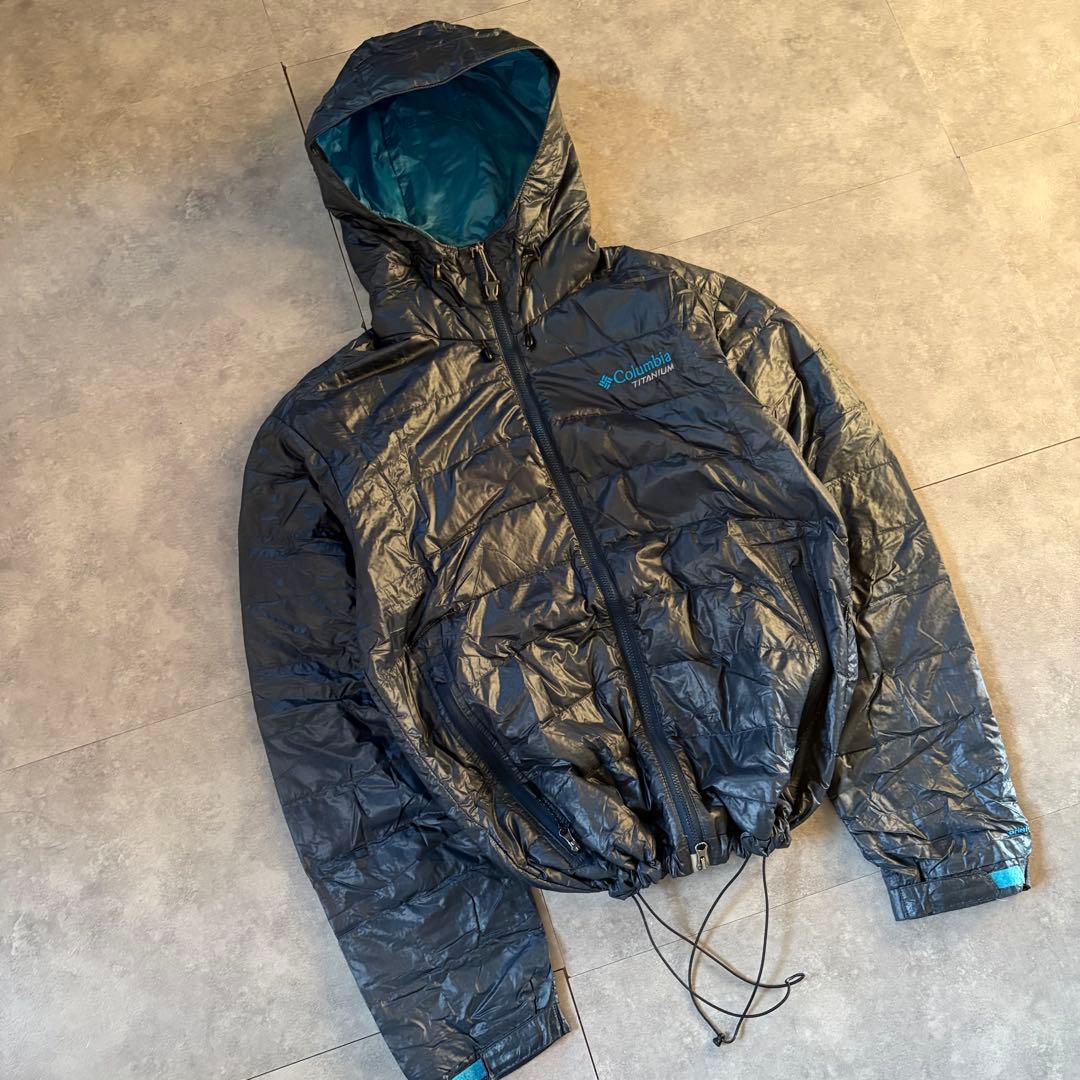 【大人気❗️】テック系！columbia マウンテンパーカー　ダウン　ネイビー　S