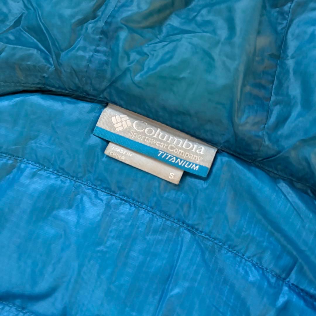 【大人気❗️】テック系！columbia マウンテンパーカー　ダウン　ネイビー　S