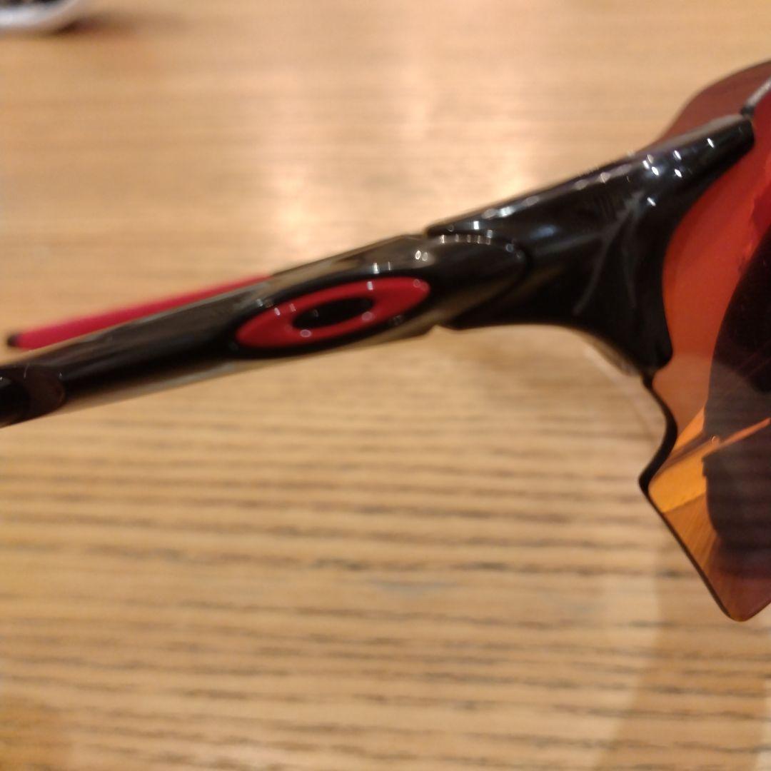 【値段変更】Oakley スポーツサングラス レッド/オレンジ