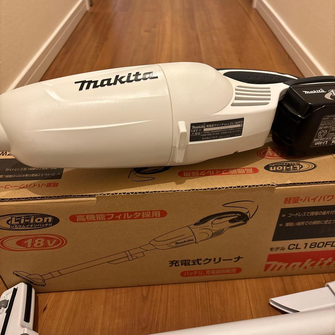 Makita 充電式掃除機 CL180FDZW バッテリー、付属品セット