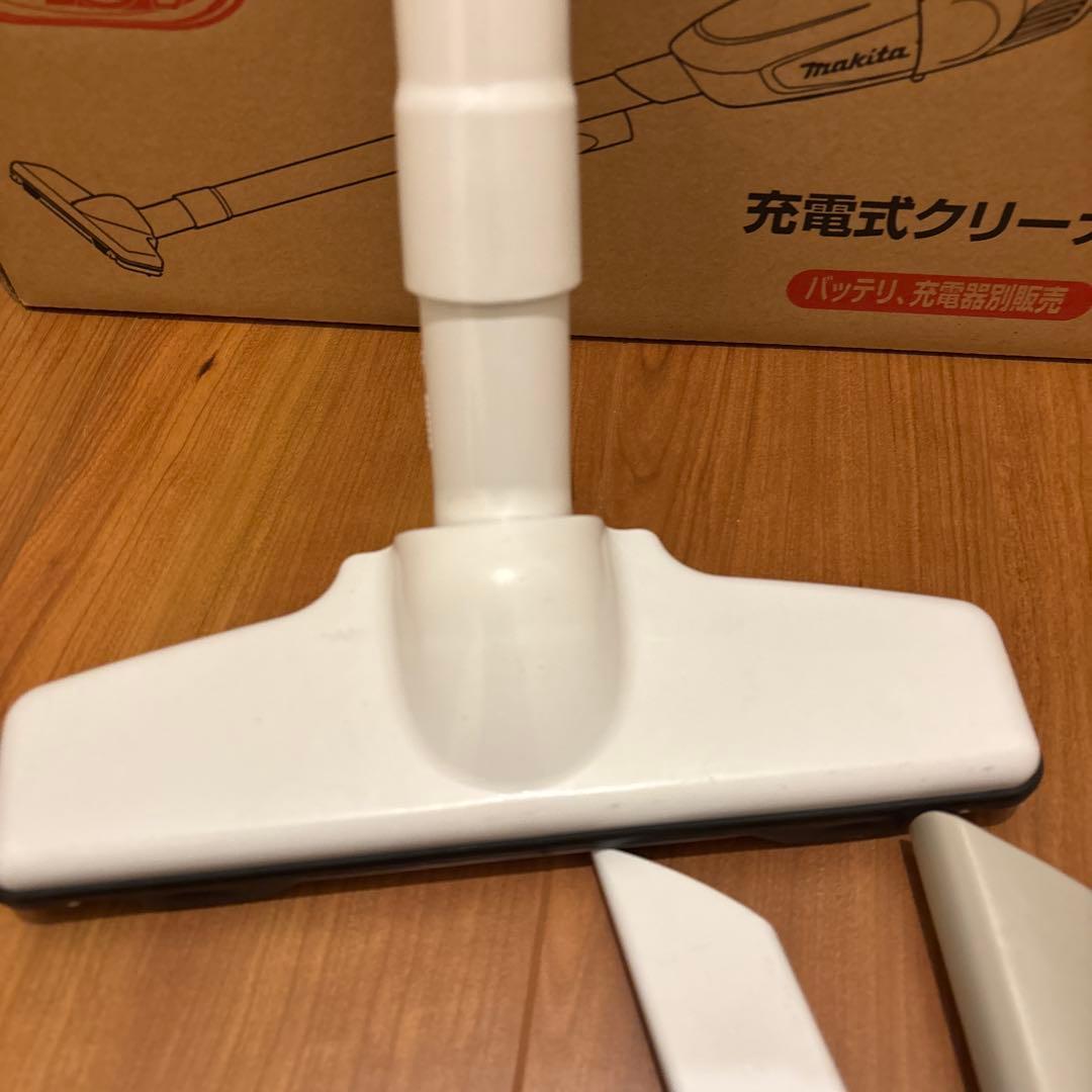 Makita 充電式掃除機 CL180FDZW バッテリー、付属品セット