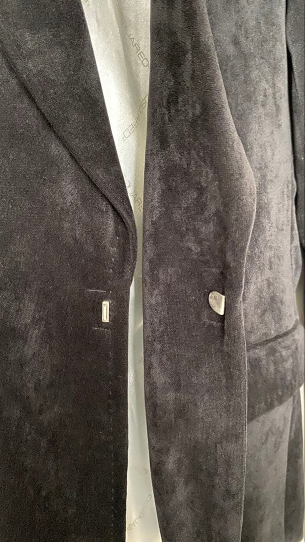 【DSQUARED2】秋冬の装い！黒ベルベット ジャケット レア