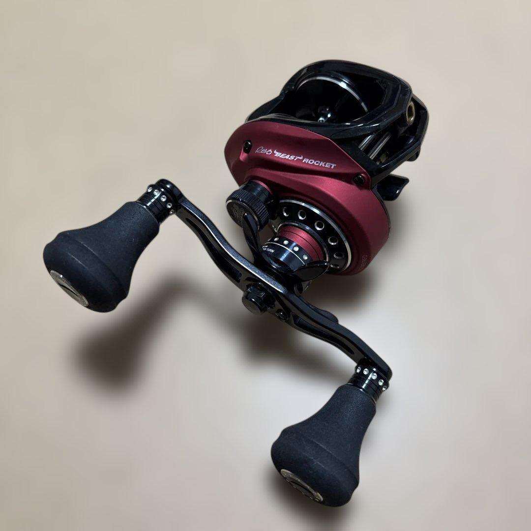 アブガルシア　レボビースト ロケット40 右