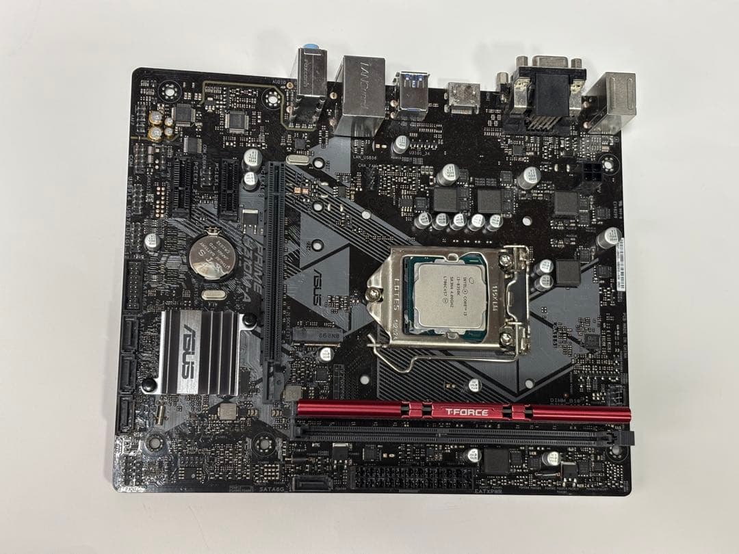 MicroATXマザーボード（4GHzのi3、メモリ16G 付き）