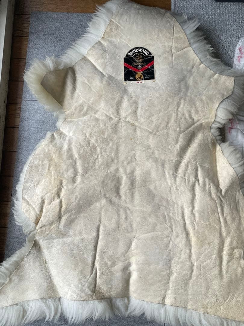 WINDWARD オーストラリア産　高級ムートン羊毛ラグ アイボリー　家庭洗濯可