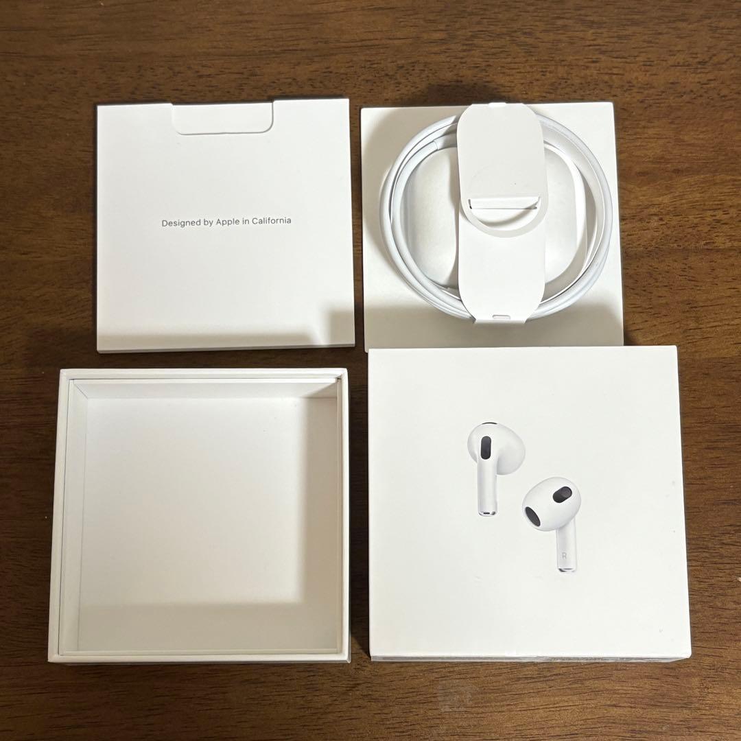 【AirPods 第３世代】中古品⭐︎箱あり・アクセサリ類未使用 正規品