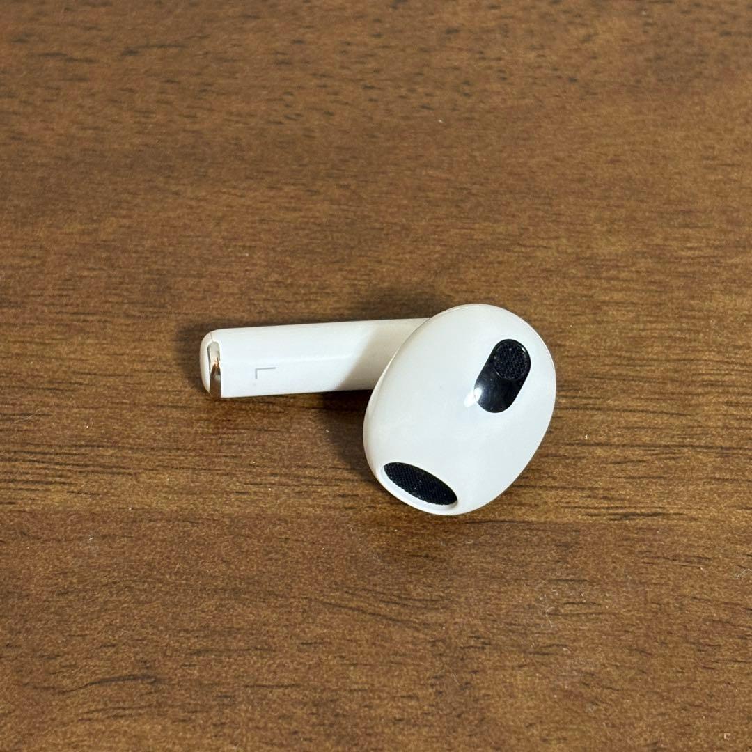 【AirPods 第３世代】中古品⭐︎箱あり・アクセサリ類未使用 正規品