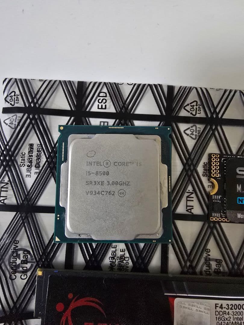 i5-8500, DDR4-3200 32GB, SSD 512GB3点セット