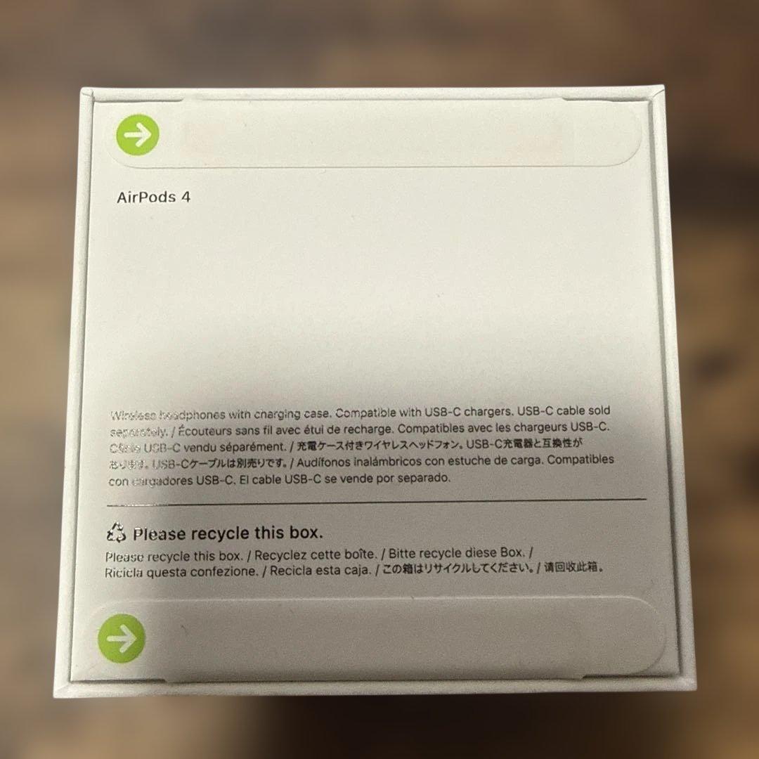 新品未開封　AirPods 4 アクティブノイズキャンセル非搭載